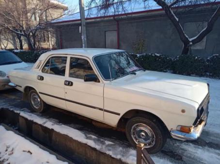 GAZ  2410 moshina holati yaxshi