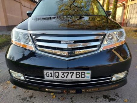 Продаю Honda Elysion. 18.000 у.е. Год:2007. Пробег:170.000.бензин