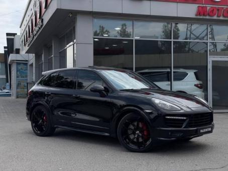 Porsche Cayenne GT S