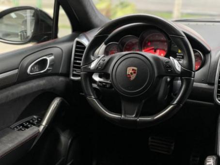 Porsche Cayenne GT S