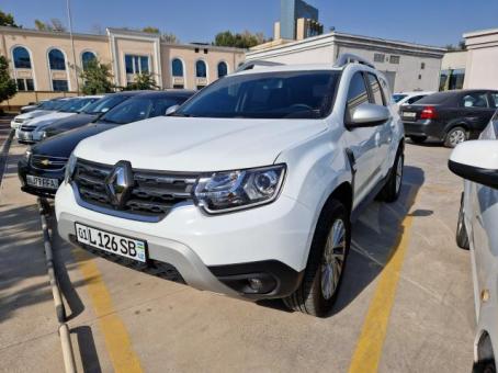 RENAULT DUSTER Style (максимальной комплектации)