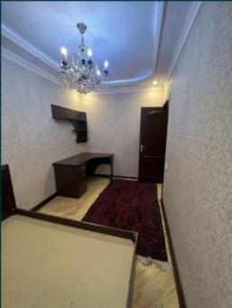 Ойбек 3/3/4 кирпич,Евроремонт,не тopeц,ecть бaлkoн,80м²