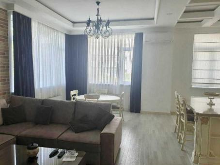 Сдается в аренду 4 комнатная квартира в элитной Новостройке в центре.