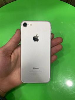 iPhone 7 128 GB sotiladi